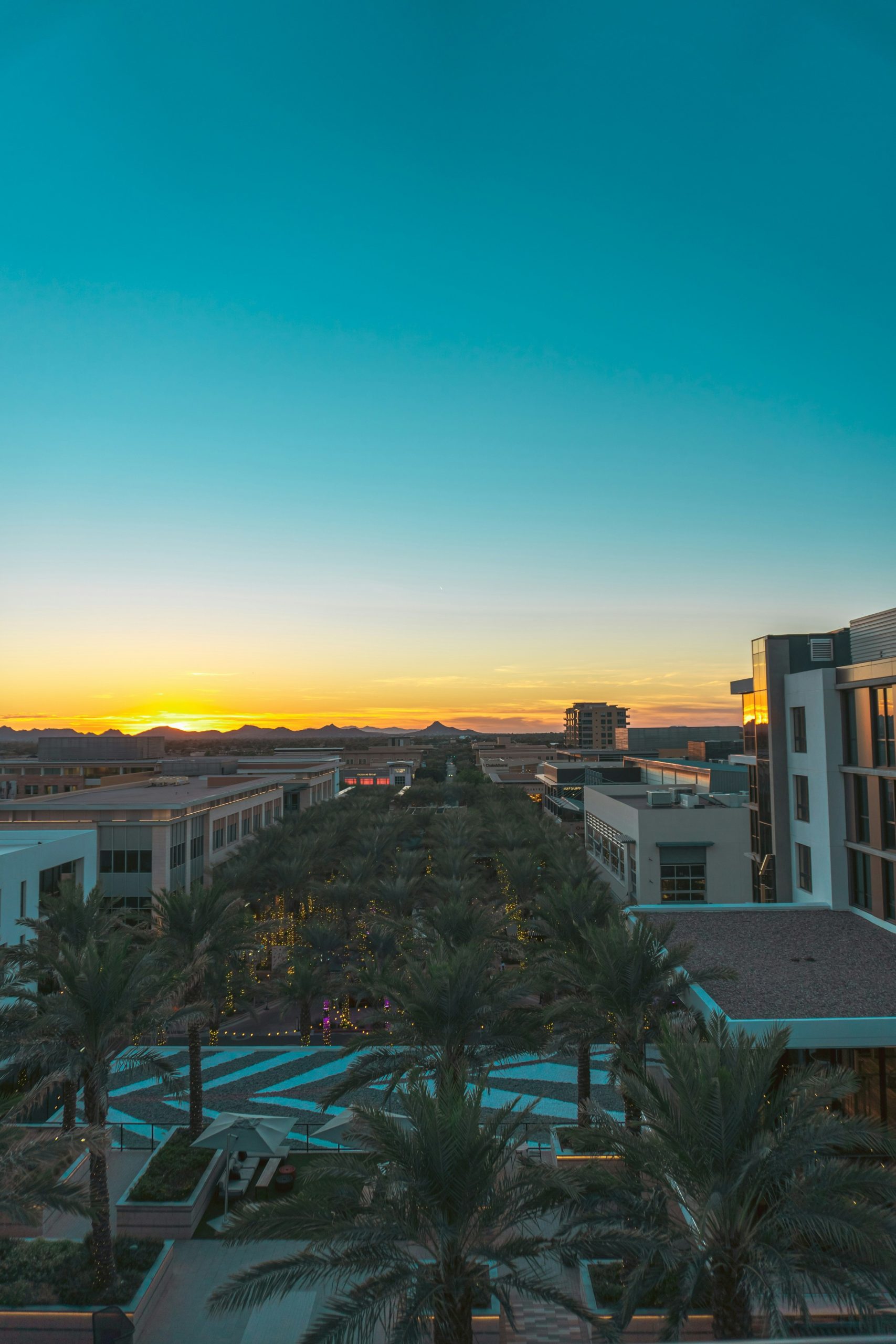 Calculating the DSCR Ratio for Arizona Property:
Avg. Rental Income in Arizona: $2,015
Loan Term: 30 Years
Interest Rate: 6.9%
Monthly Mortgage Payment(PITIA): $1,620
DSCR = $2,015 ÷ $1,620
DSCR = 1.24
Monthly Positive Cash Flow: $395